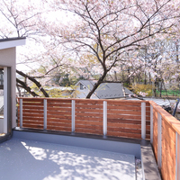 新築事例12-H邸～桜の借景を楽しむ家～のサムネイル