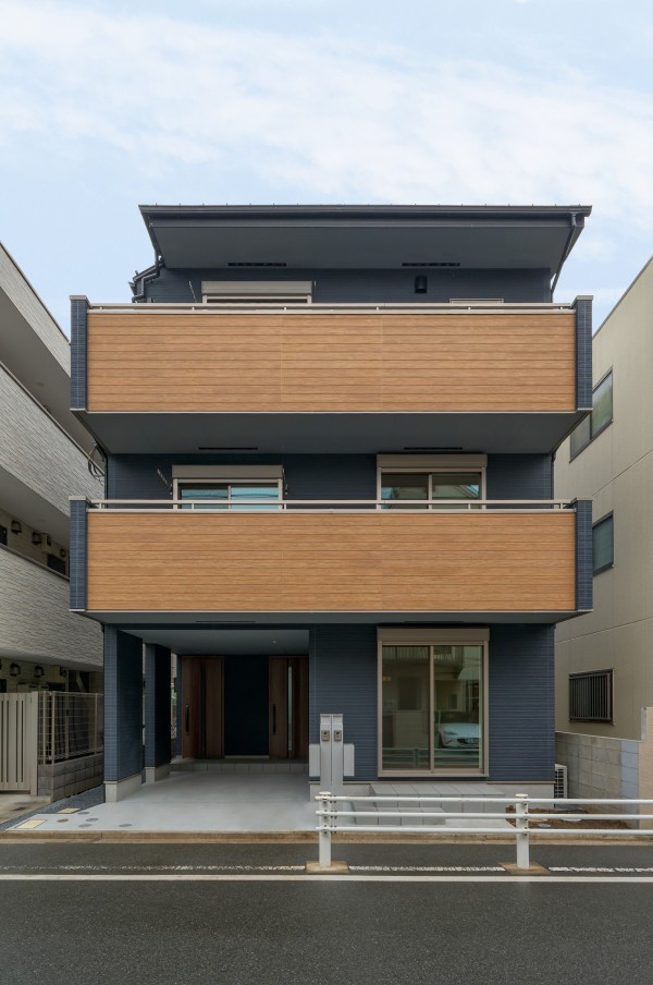 新築事例41-M様邸　～程よい距離感が魅力。完全独立型の二世帯住宅～ 武蔵野市のサムネイル